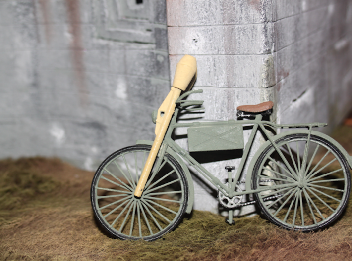 German Infantry Scout Bicycle w Panzerfausts - 1:1 3d printed