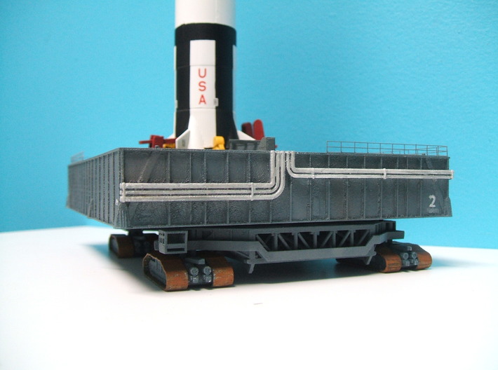 1/400 Saturn V MLP & Crawler, Apollo launch pad 3d printed Pipework on the end of the MLP.