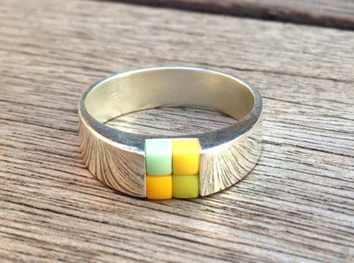 4-bit ring (US9/⌀18.9mm) 3d printed 4-bit ring with 4 pixels in polished silver