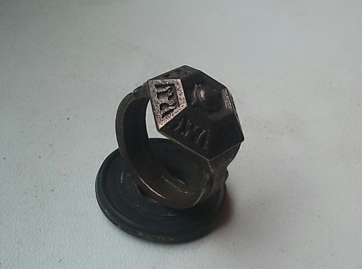 Ring of Royal Grandeur (21mm) 3d printed Printed item
