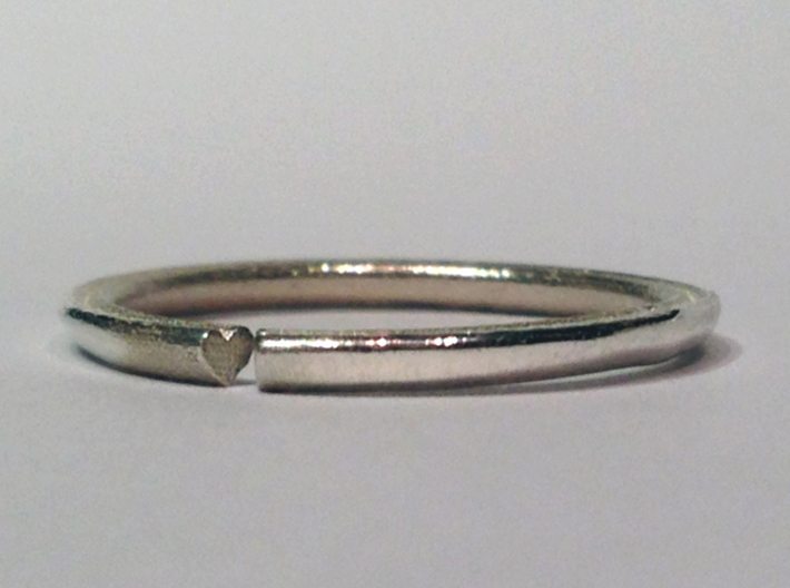 Secret Hidden Heart Ring (Size 7) 3d printed Polished silver closeup!