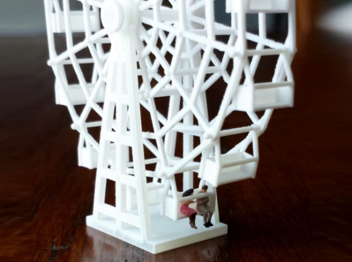 Ferris Wheel - Zscale 3d printed Primer, People and Photo by Karin Snyder