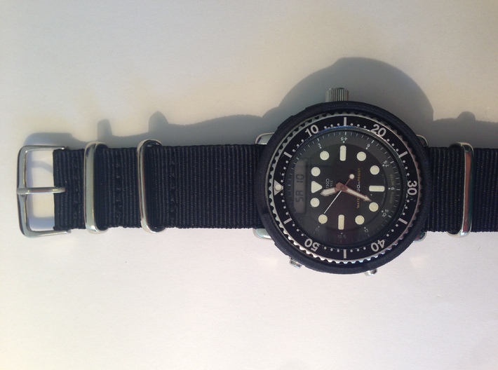 Aftermarket H558 Shroud ***Printed Horizontally*** 3d printed ***Printed Horizontally*** Black on H558 paired with black nato strap (Watch and Strap NOT included)