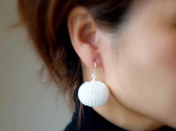 Kuri Earrings 3d printed 