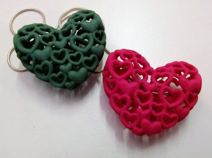 Heart by Heart 35mm Pendant. 3d printed red Hearts