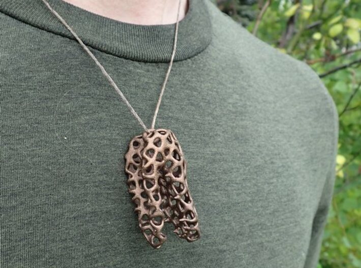 Alligator Voronoi Necklace  3d printed 