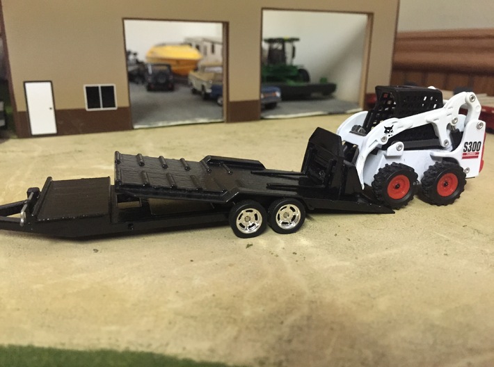 1/64 22' Tilt Trailer. GREENLIGHT HITCH 3d printed Finished Trailer (bob cat, wheels and tires not included)