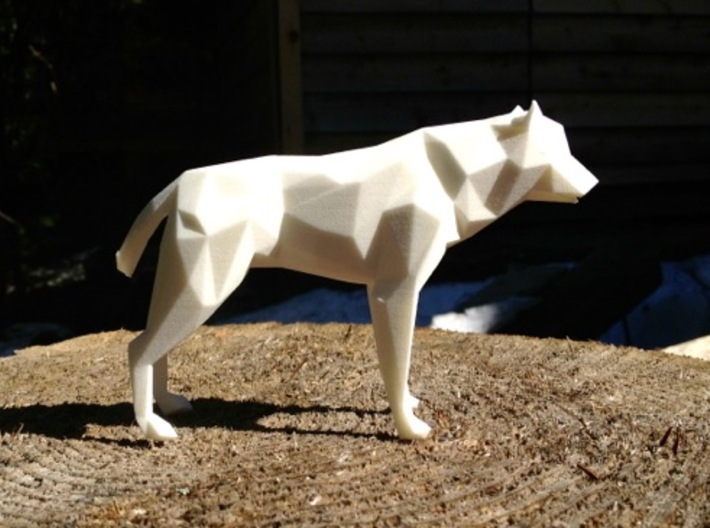 14cm Low Poly Wolf Statue 3d printed 