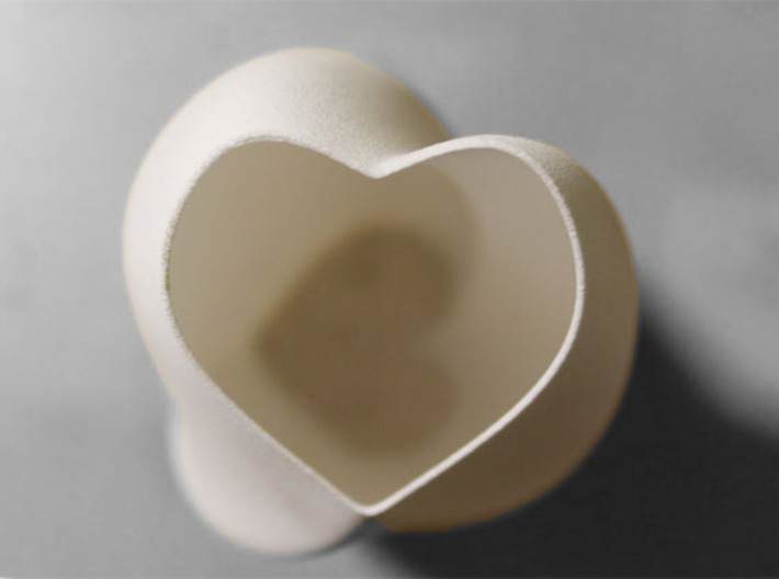 Twisted Love Vase 3d printed 